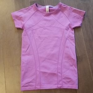 Girl's tee, slim fitting. From Ivivva by lululemon